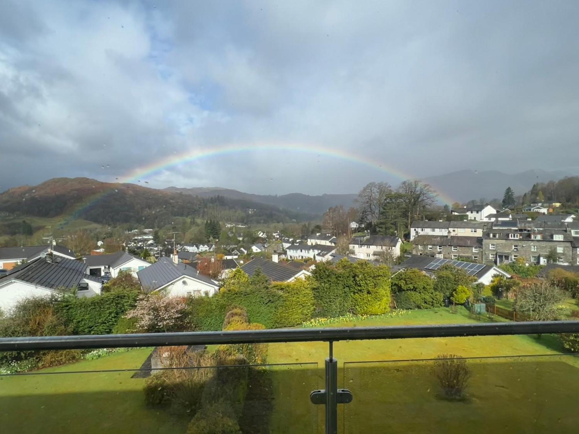 Апартаменты Rainbow Retreat With Stunning Panoramic Views Эмблсайд Экстерьер фото